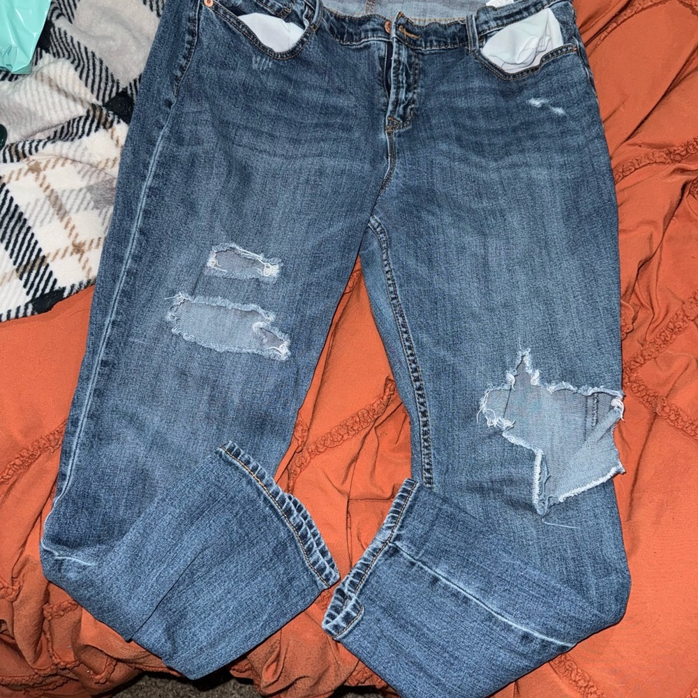 Old Navy Blue Boyfriend Jeans with Distressed Rips and Vintage Look